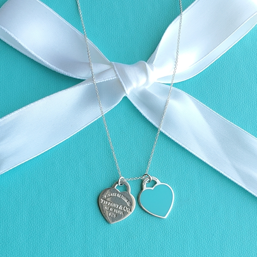 Blue enamel small heart tags necklace